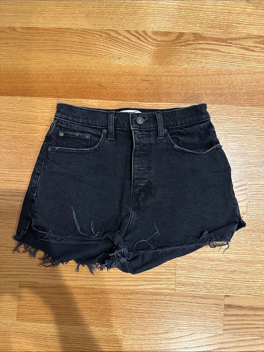Abercrombie & Fitch Black Distressed High-Rise Mom Short - Curve Love Size 25/0